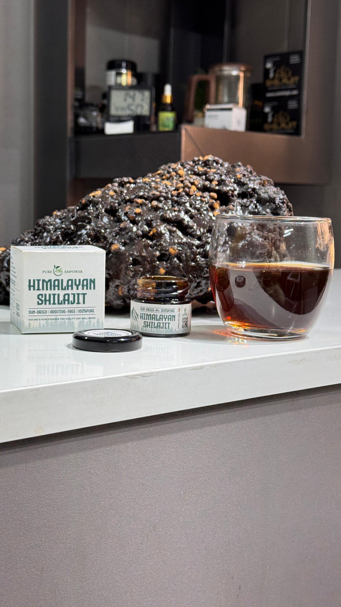 Pure Empower Shilajit 30g | Powerful Himalayan Resin | Gold Grade Hand-Collected Rocks | Full-Sun Dried & Naturally Purified for Energy, Strength & Stamina